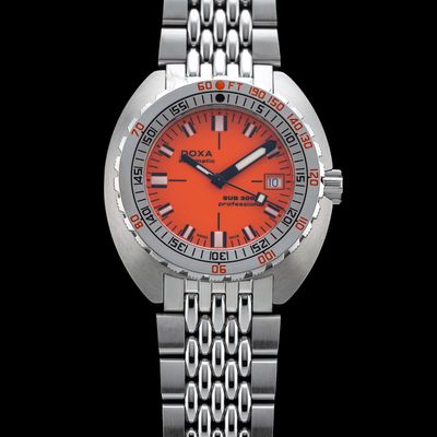 DOXA Sub 300T Professional 840.10.351.10 on Bracelet