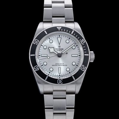 TUDOR Black Bay M7943A1A0NU-0002