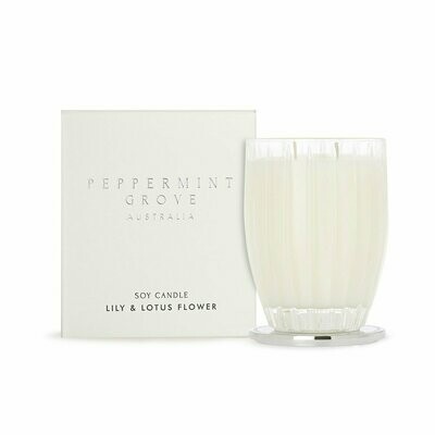 Lily & lotus Flower Scented Candle