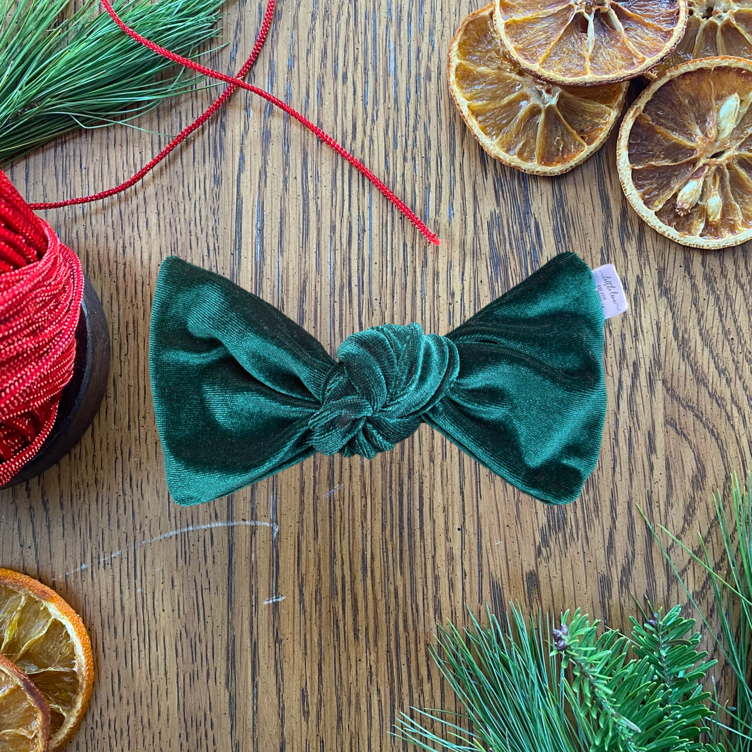HOLLY KNOTTED BOW TIE