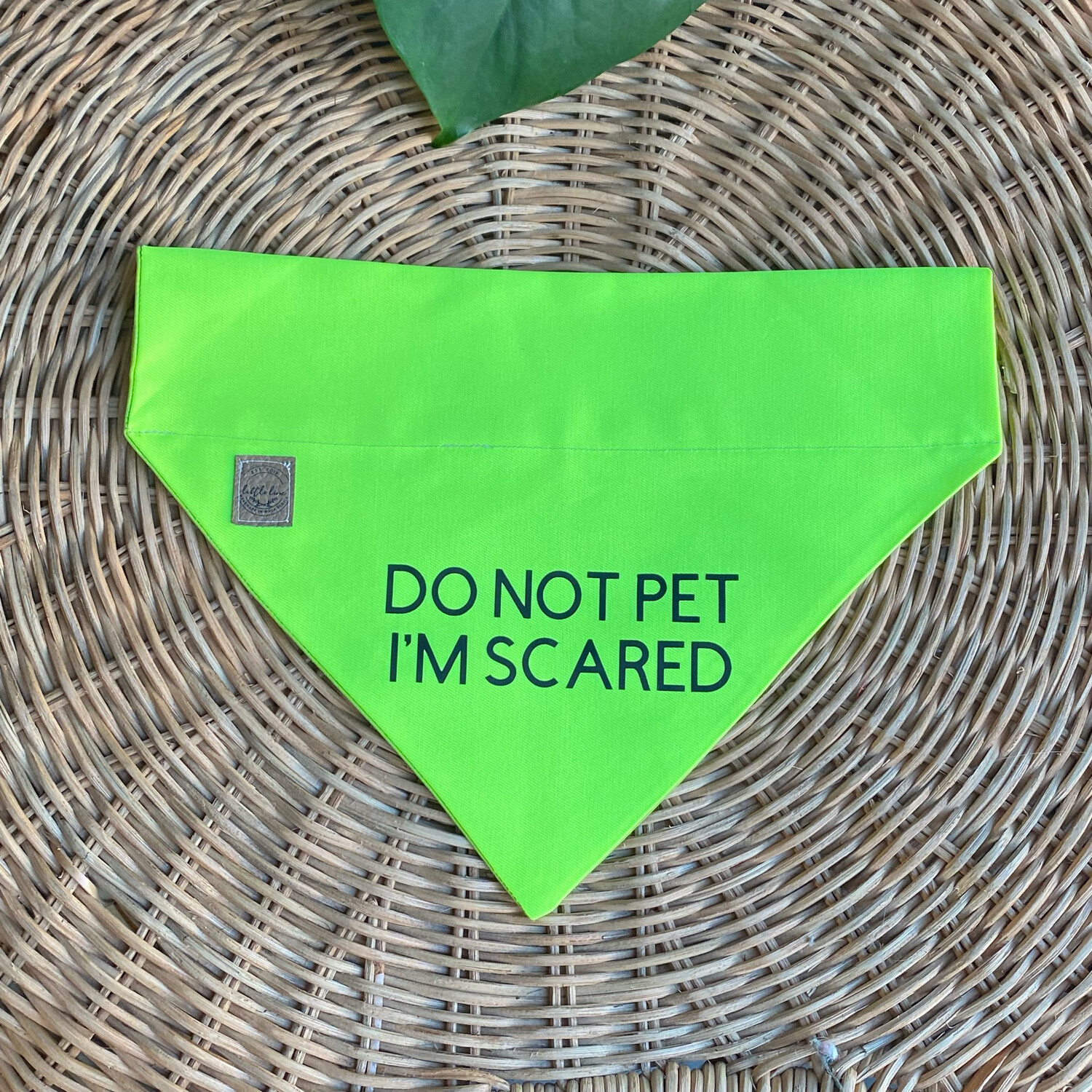 DO NOT PET