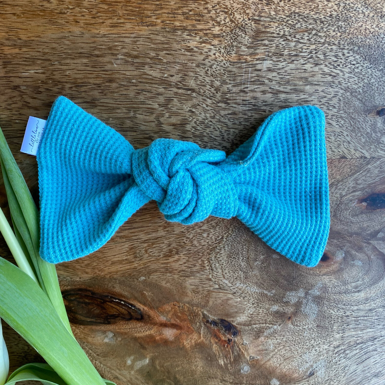 ASPEN KNOTTED BOW TIE