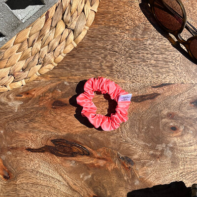 TALIA TEENY SCRUNCHIE