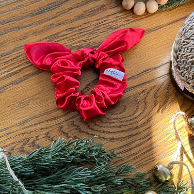 PRANCER KNOTTED SCRUNCHIE