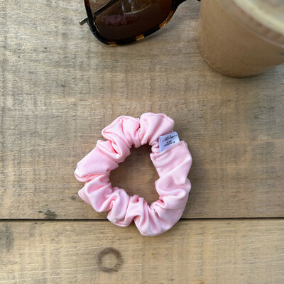 KATIE TEENY ATHLETIC SCRUNCHIE