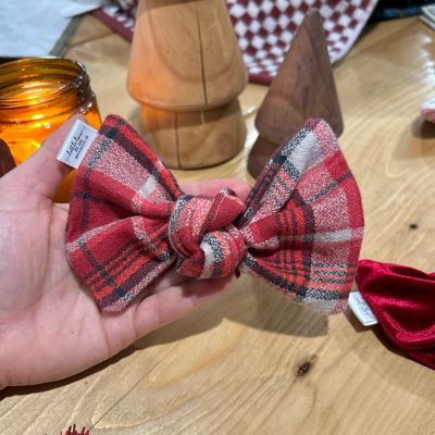 DAMI KNOTTED BOW TIE