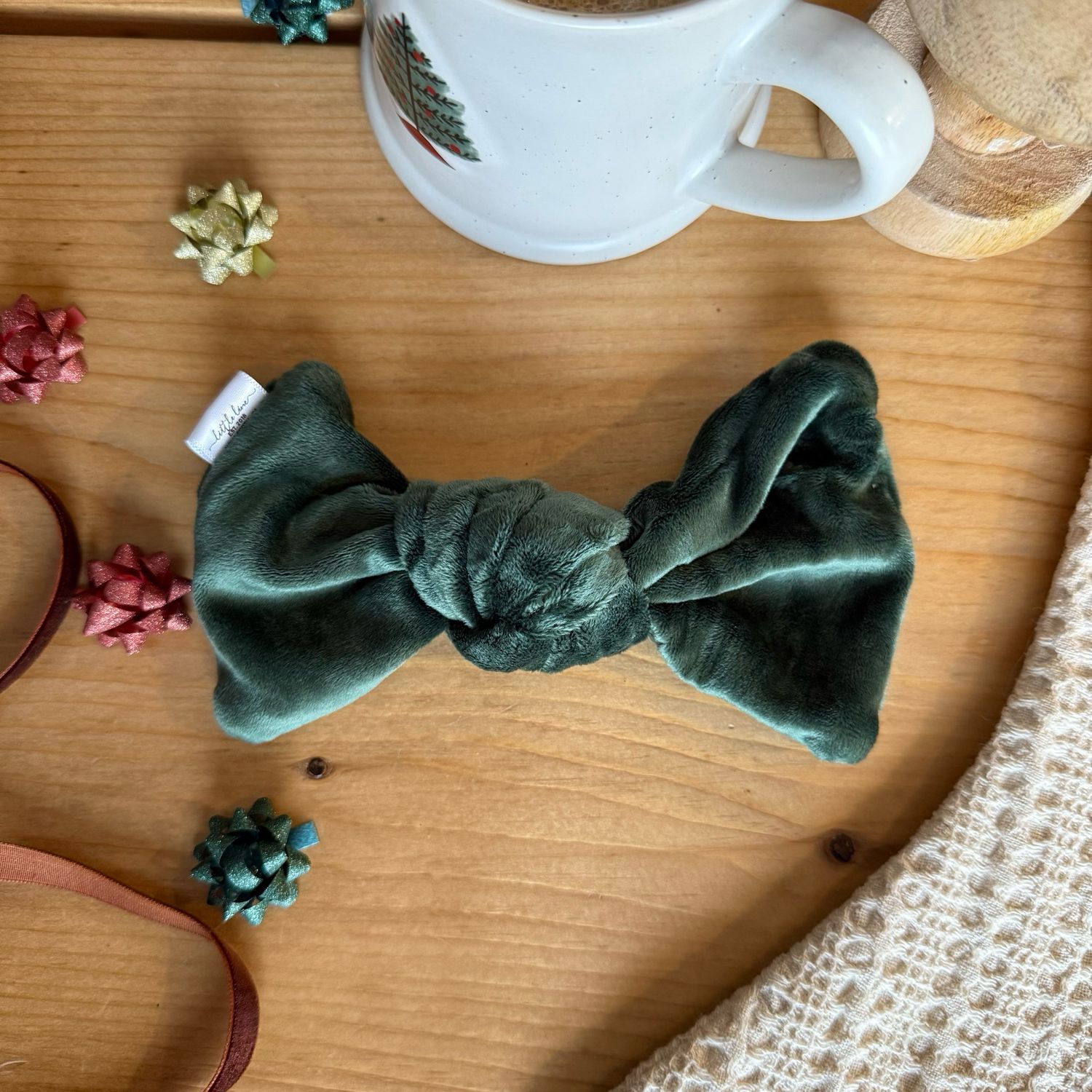 HOLLY KNOTTED BOW TIE
