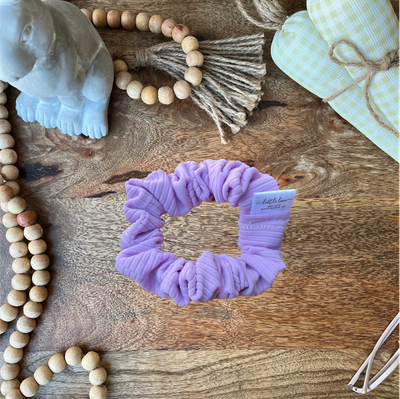 LILAC RIBBED TEENY ATHLETIC SCRUNCHIE