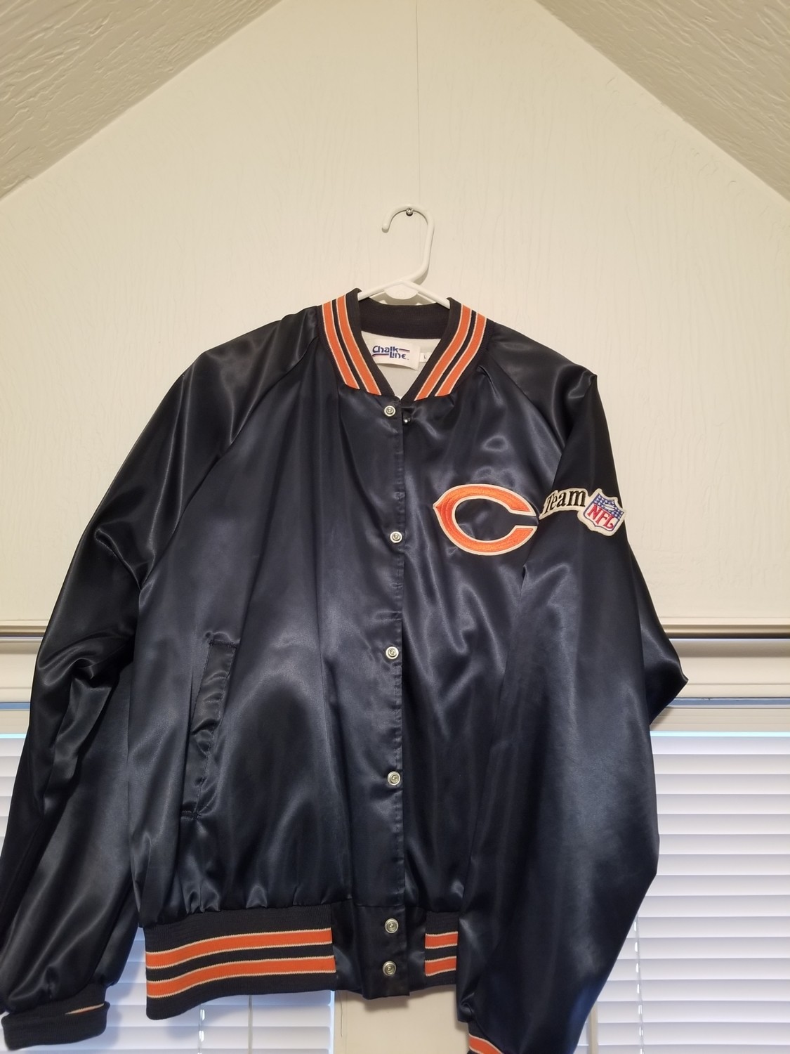 VINTAGE LARGE 90S CHICAGO BEARS JACKET GREAT CONDITION 