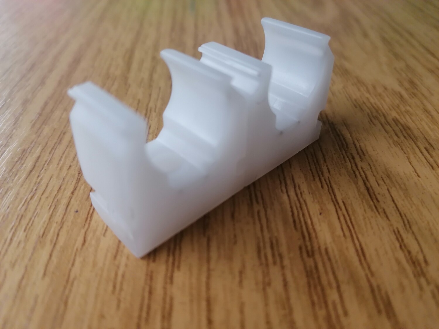 Travel Hoop Clips