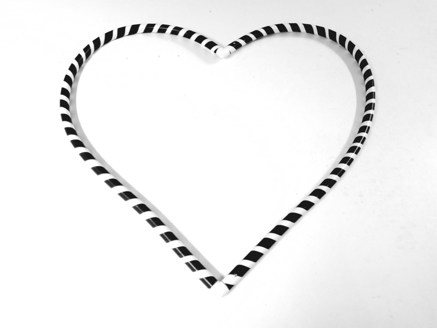Collapsible Heart Hoop