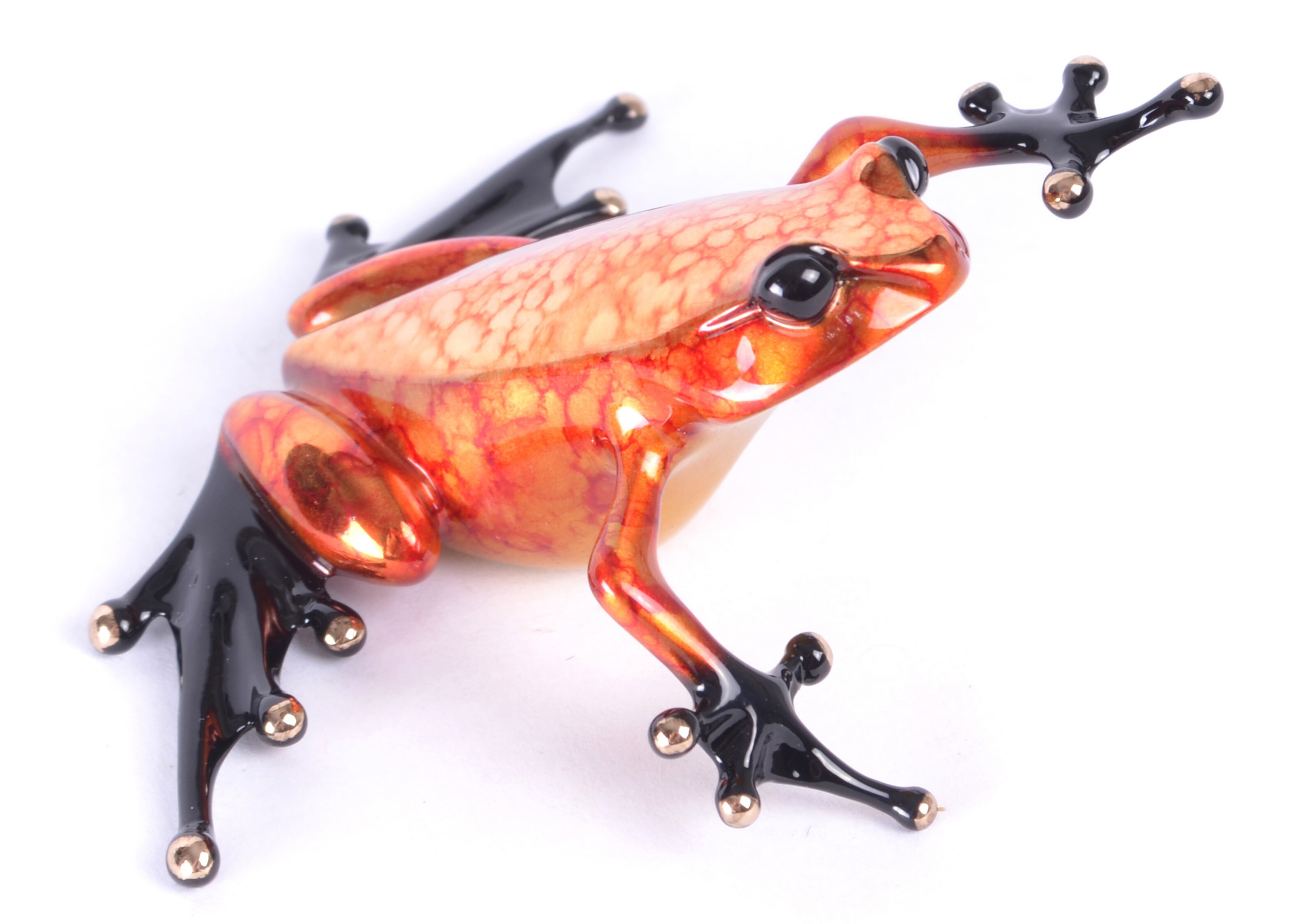 The Kiss - a bronze frog sculpture by Tim Cotterill
