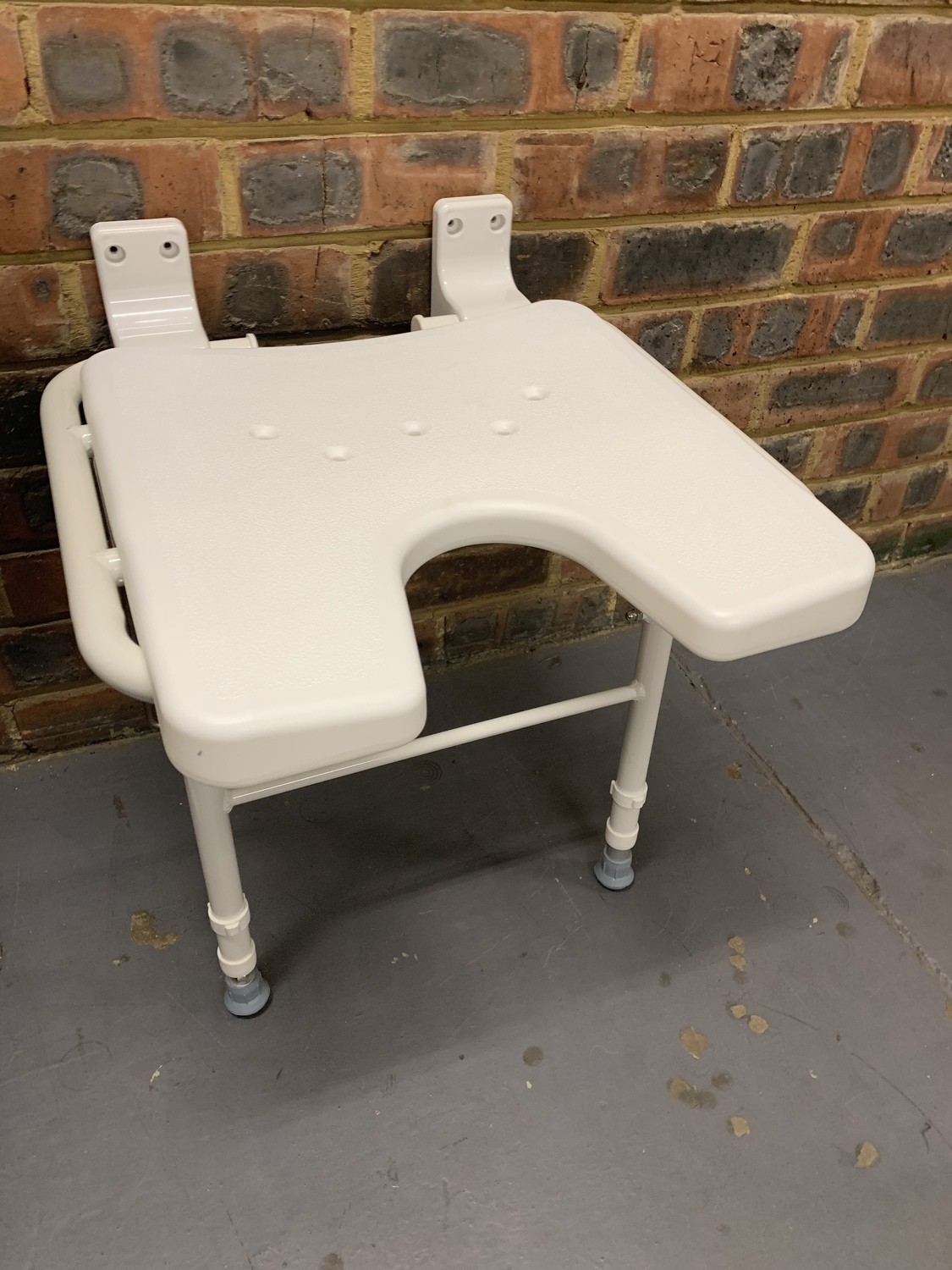 Shower bench - Wall mountable