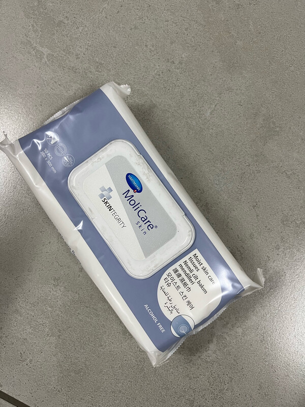 MOLISKIN MOIST TISSUE WIPES - 50&#39;s