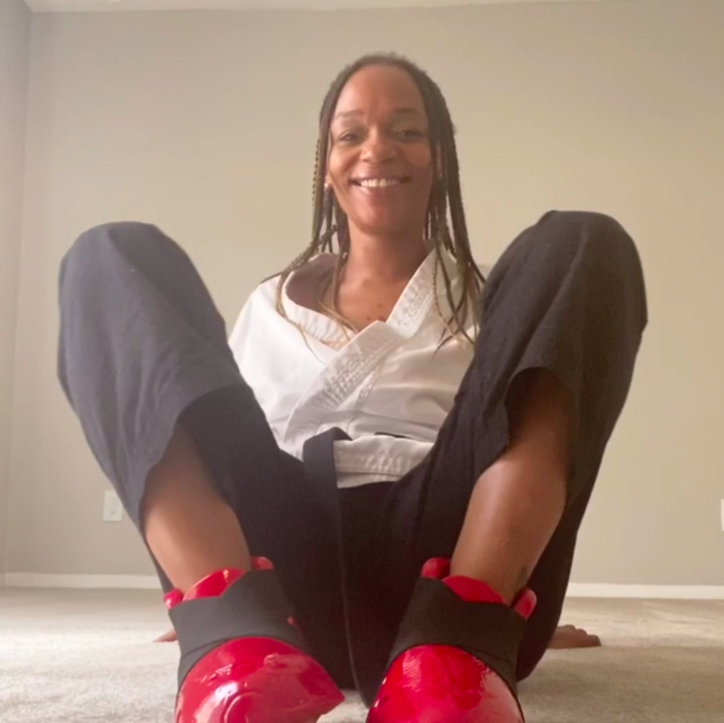 Kicking in my Foot Pads 2:30 min Short version Clip