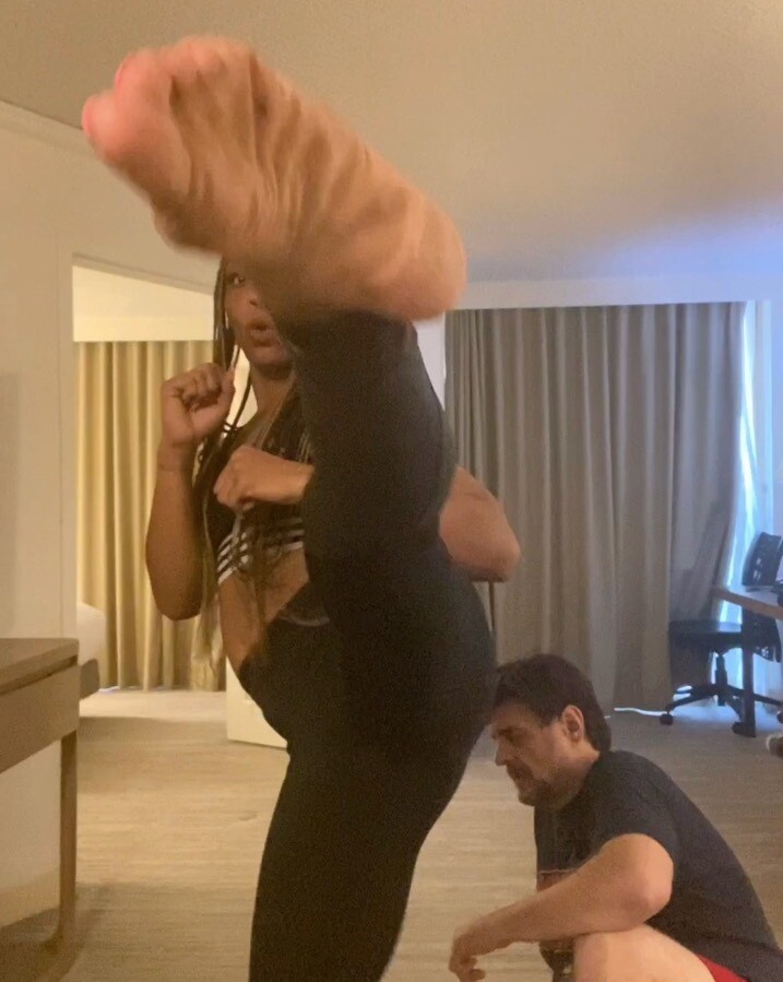 Part 2  Completely Dom- Finish Him Off KO Kick 11:58 