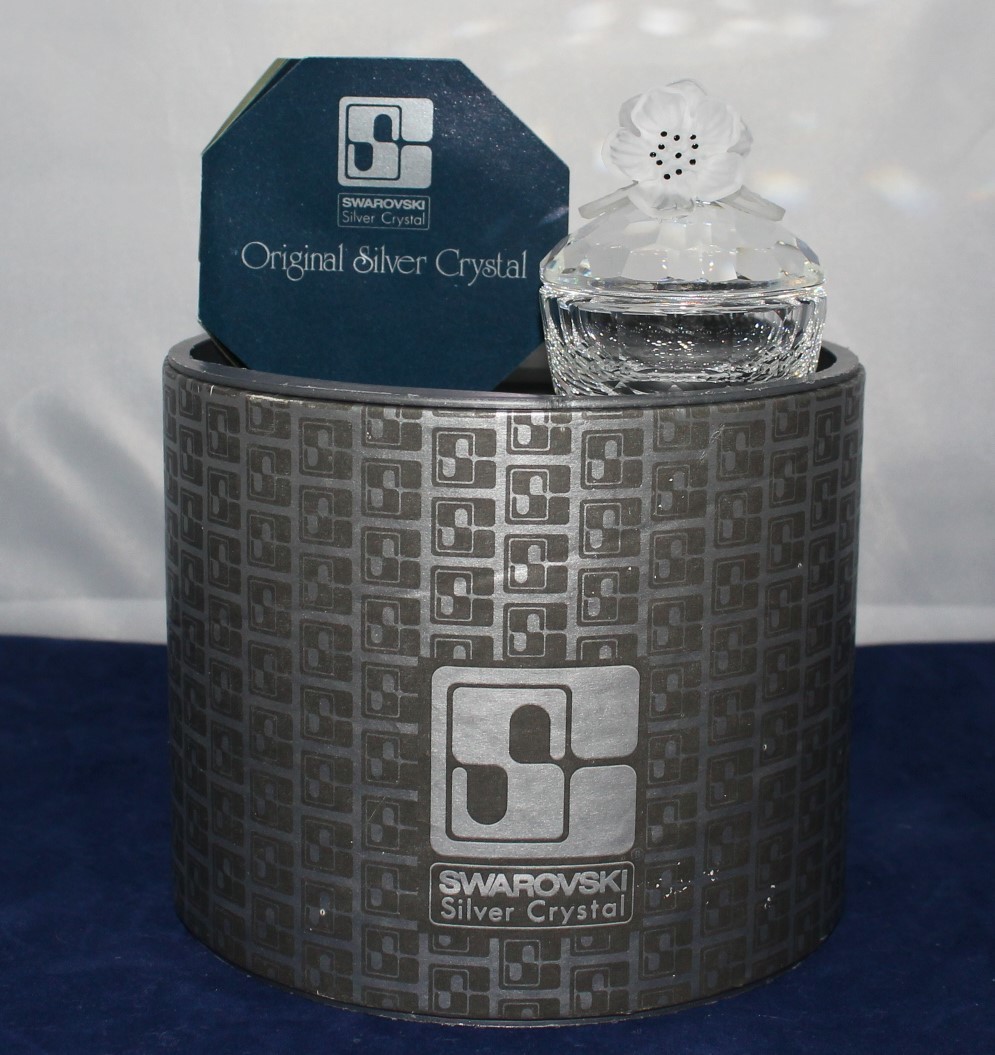 Swarovski Crystal Flowers Round Treasure Box Figurine with Certificate & Box