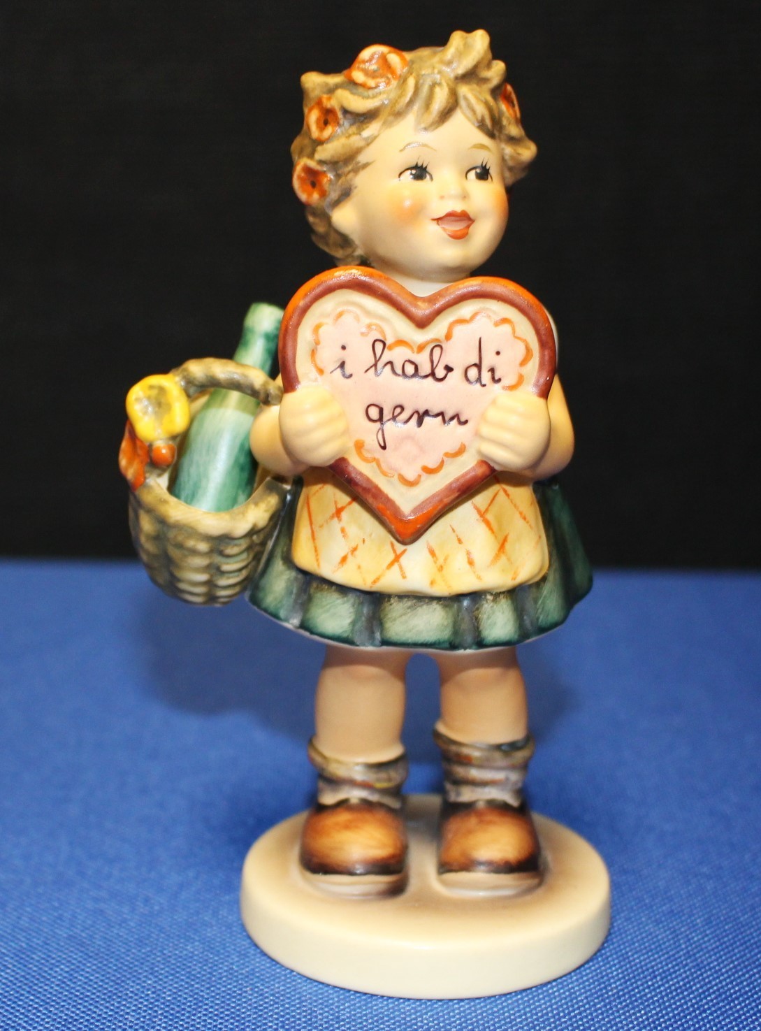 Goebel Hummel Valentine Gift 5.75" Figurine #387, 1972 Special Edition No. 1