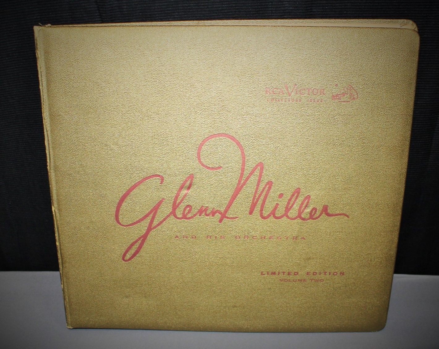 Glenn Miller Limited Edition BB 416 RCA 33 RPM Victor Records Collectors Album, Complete