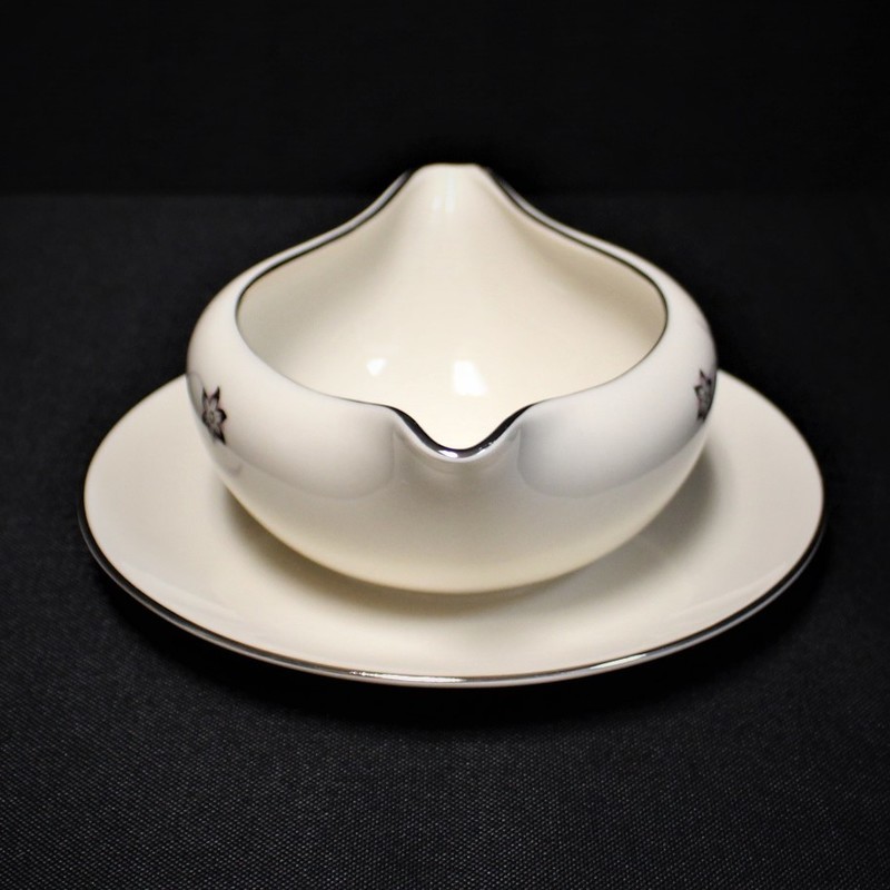 Flintridge STARFLOWER Gravy Sauce Boat with Attached Underplate - Platinum Trim