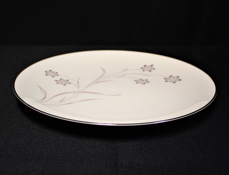 Flintridge STARFLOWER 10.75" Dinner Plate with Platinum Trim - Multiple Available
