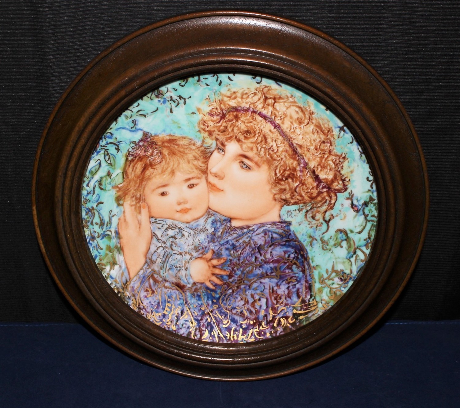 Knowles 1989 Mother’s Day “Jessica & Kate” by Edna Hibel Framed Plate #6021A