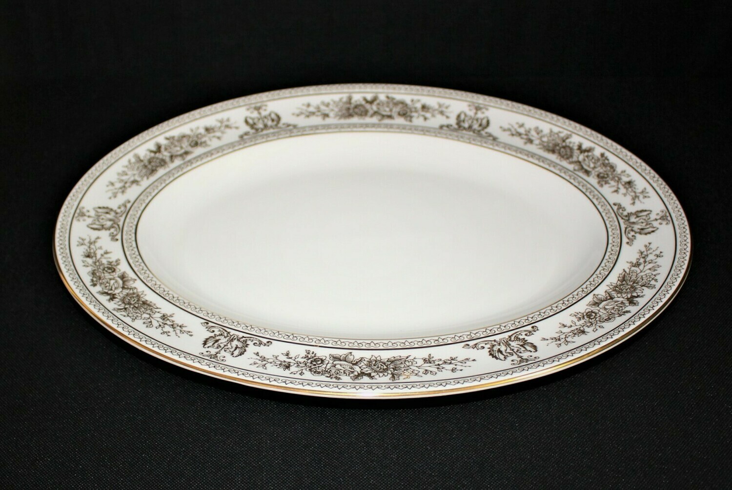 Wedgwood Columbia 14" Oval Serving Platter Plate White w/Gold Bone China England