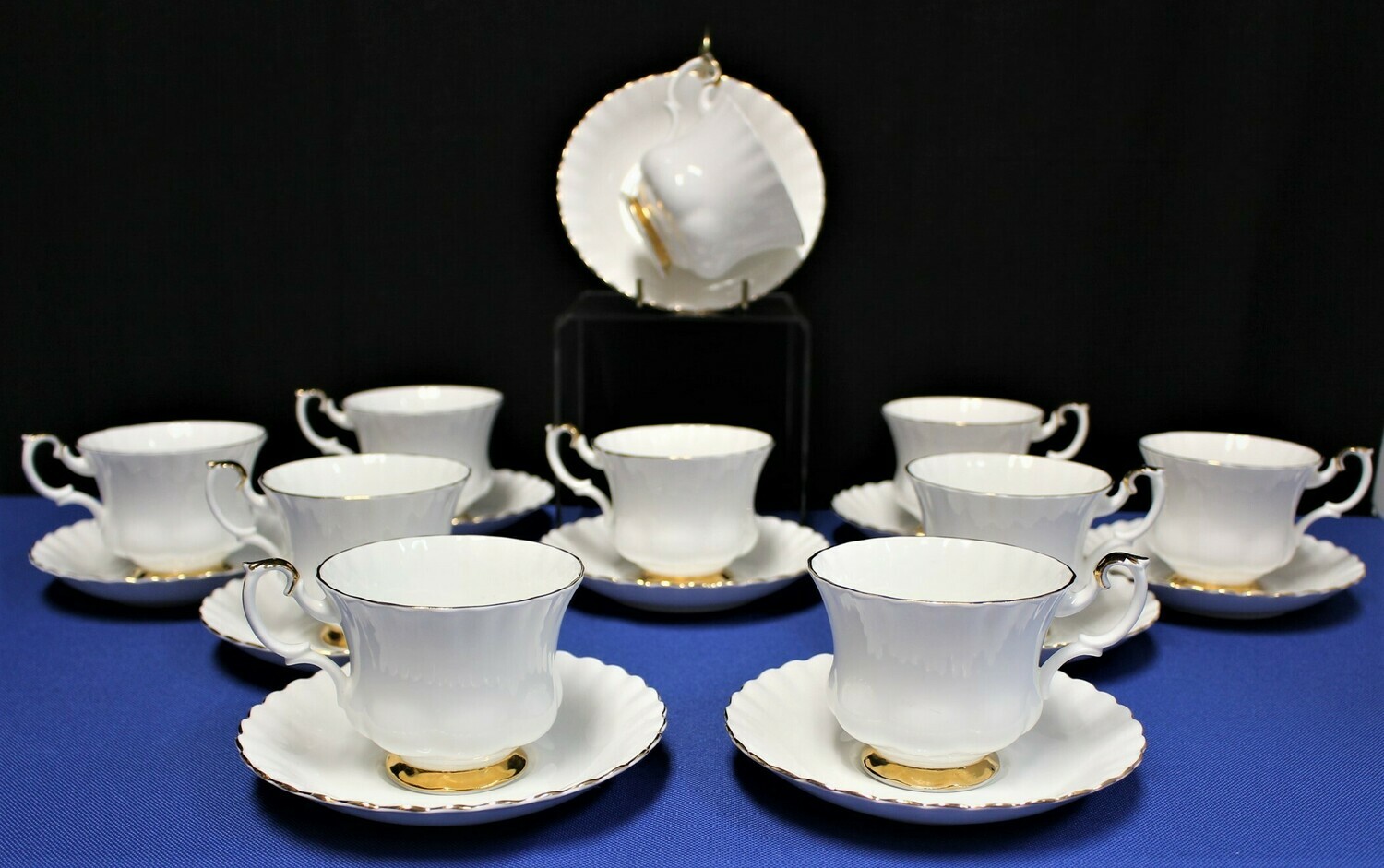 20-Piece Royal Albert Val D’or Bone China 22Kt Gold Trim Footed Cups & Saucers