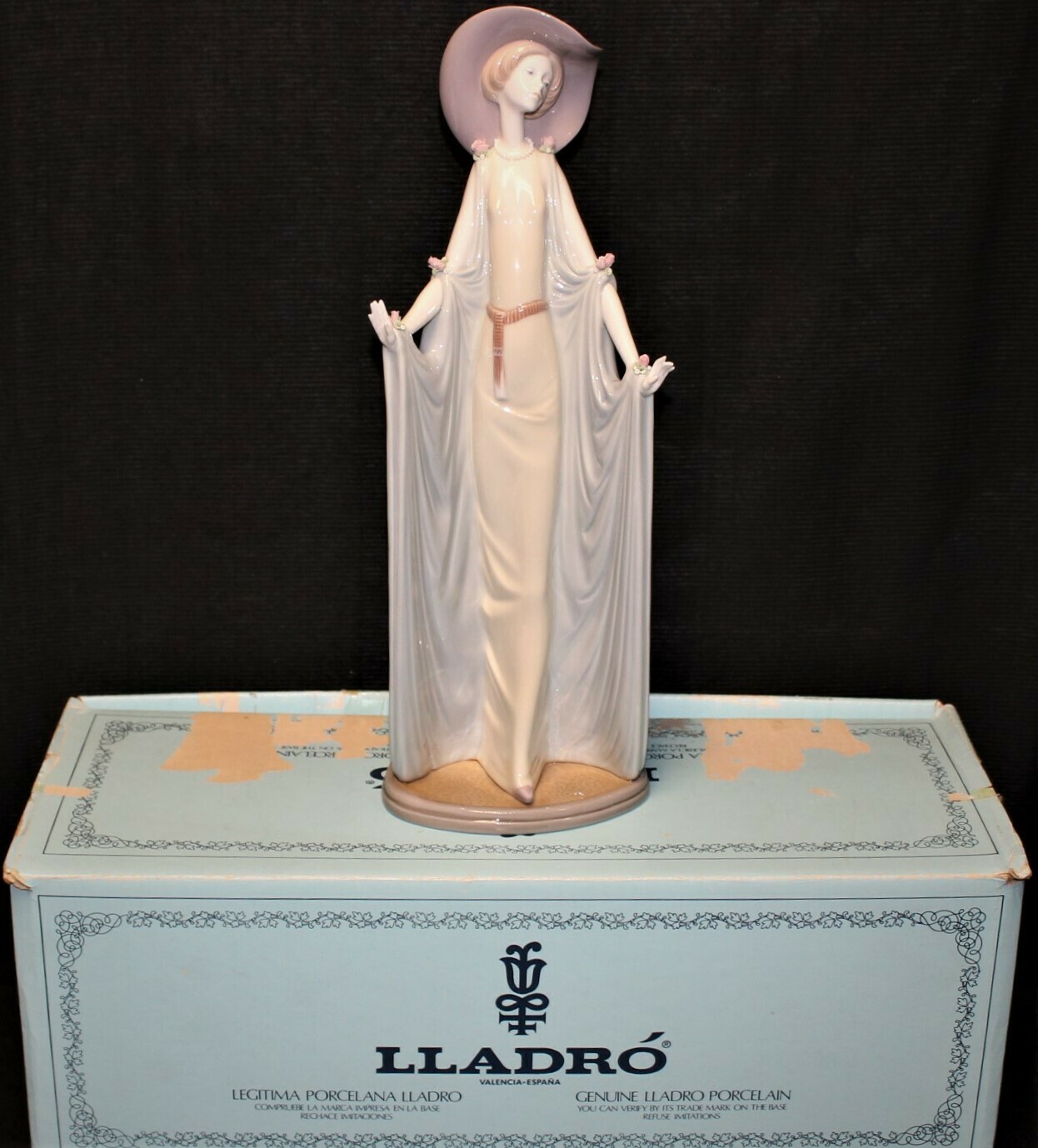 Lladro Porcelain Large 14” Afternoon Tea Dama Montecarlo #1428 Figurine w/ Box