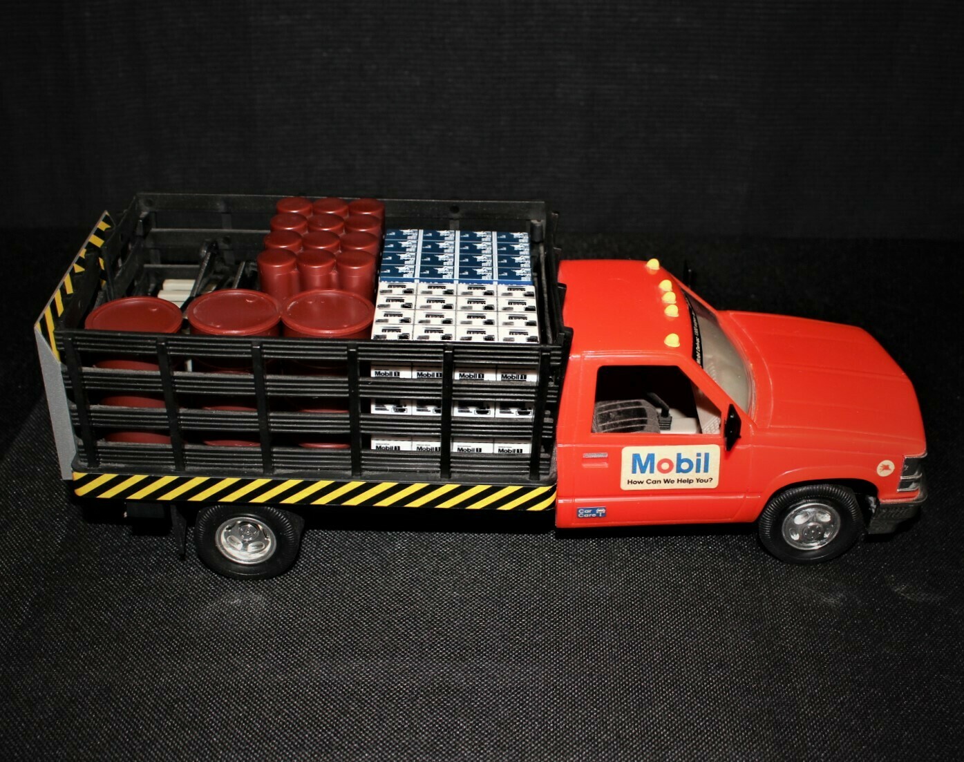 1996 Mobil Oil Limited Edition Collectors Toy Stake Freight & Pallet Truck