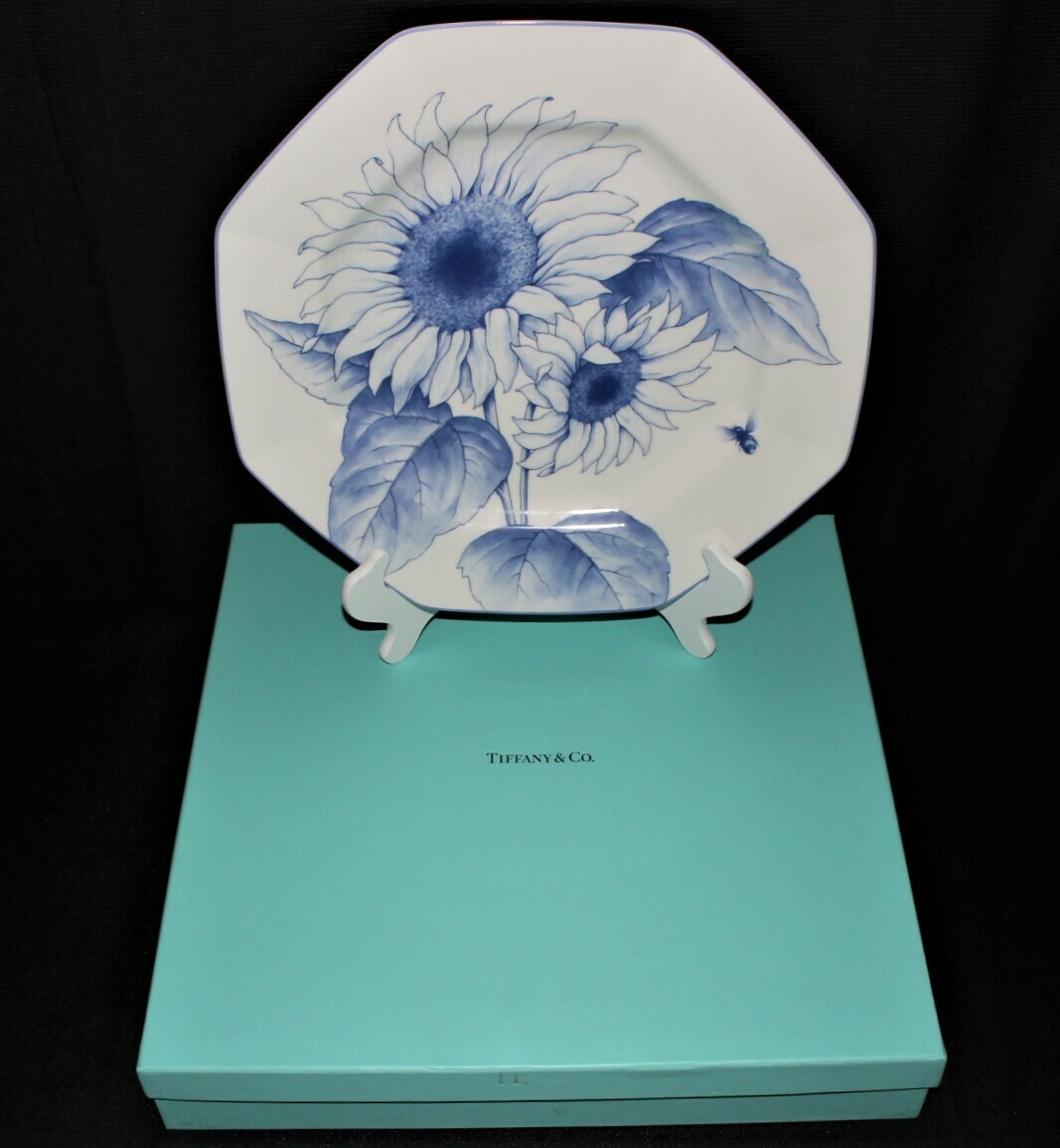 TIFFANY & CO “Nature” 13” Octagonal Sunflower Serving Platter in Original Box