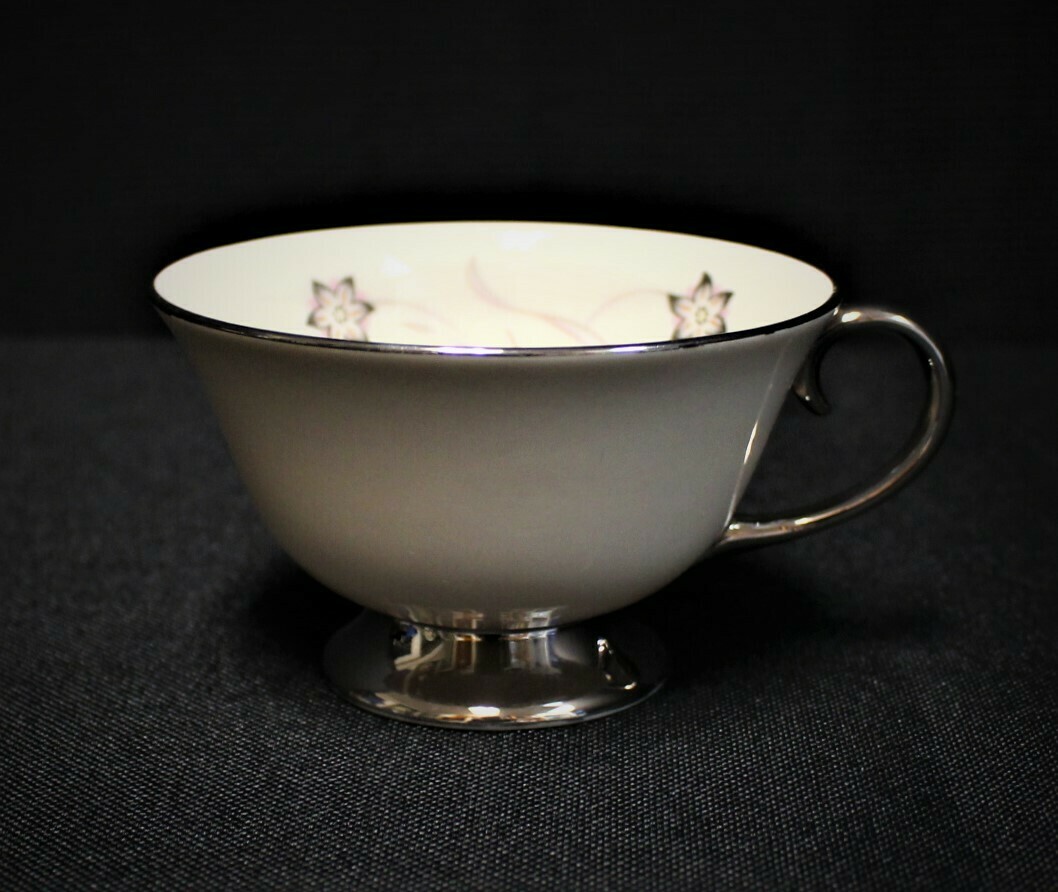 Flintridge STARFLOWER Footed Cup with Platinum Trim - Multiple Available