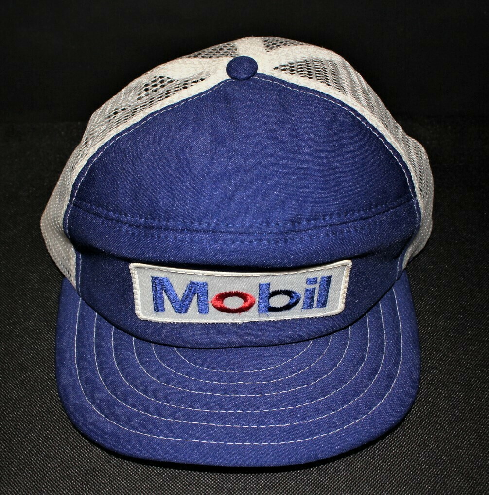 1980's Mobil Patch Logo Mesh Trucker Hat / Cap with Snap-Back Closure