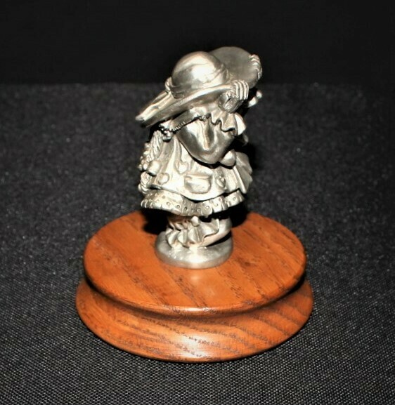 Ron Lee Lady with Floppy Hat Limited Edition 57/2500 Pewter Figurine on Base