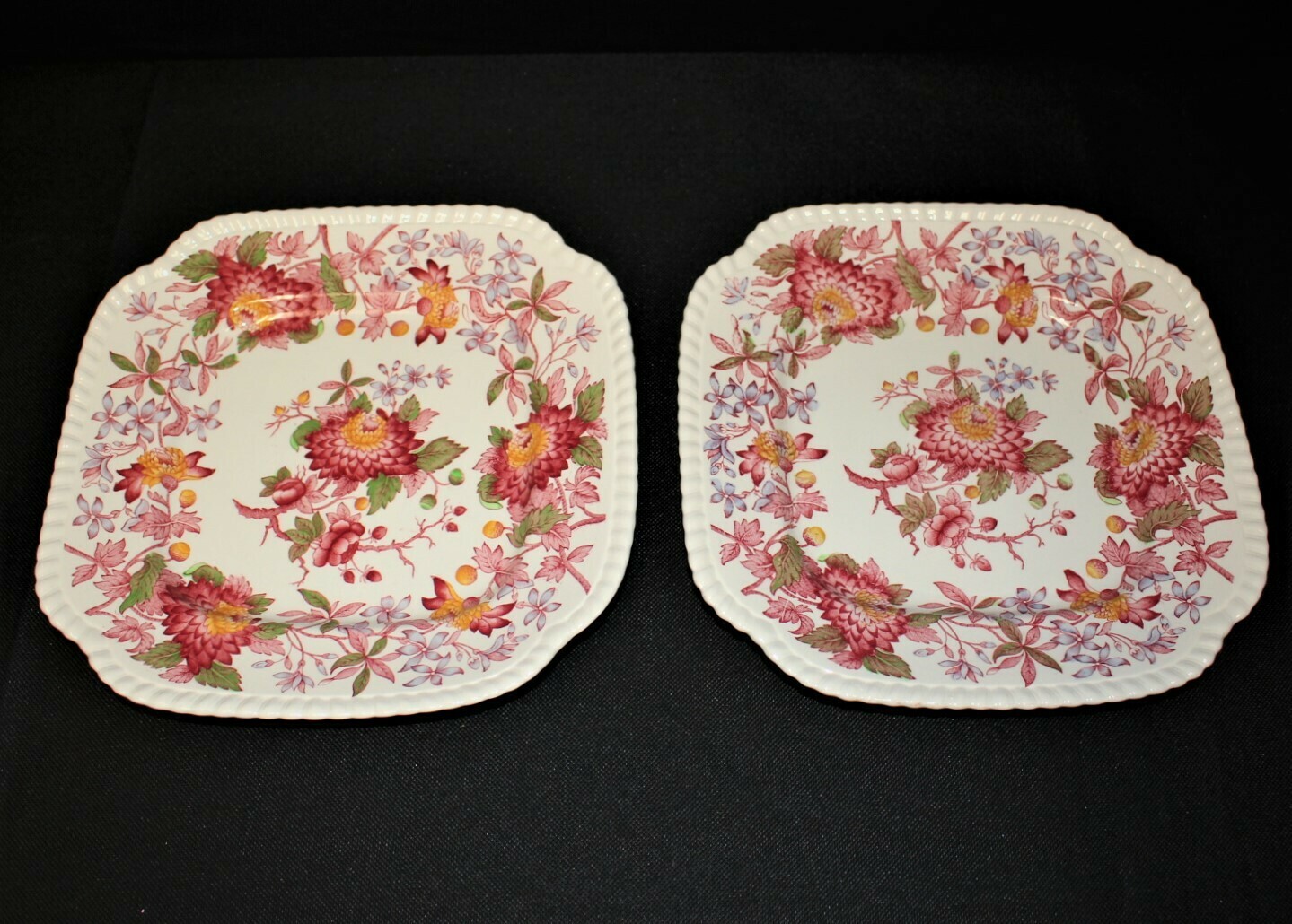 Copeland Spode Aster Red Gadroon Set of 2 Square Luncheon Plates, England