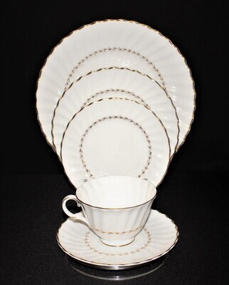 Royal Doulton ADRIAN 5-Piece Place Setting Bone Chinaware - Multiple Available