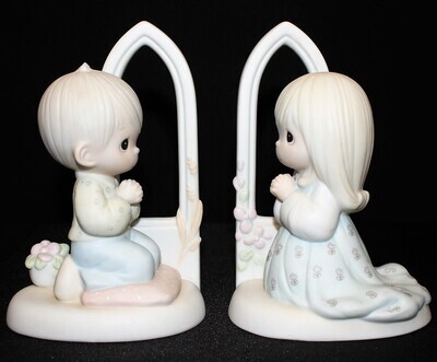 Set of 2 Precious Moments 1985 WORSHIP THE LORD 6” Girl & Boy Praying Figurines