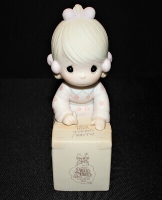 Precious Moments 1987 SHARING IS UNIVERSAL 5” Girl Porcelain Figurine, E0007