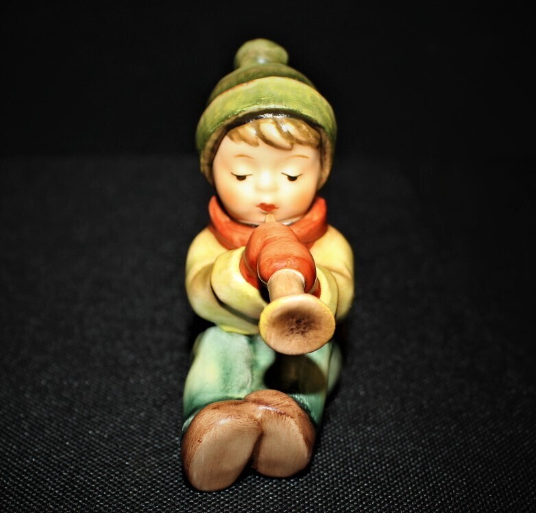 Goebel Hummel Sound the Trumpet Boy Playing Horn Porcelain Figurine #457, TMK6