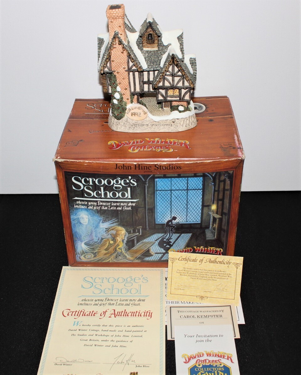 David Winter Scrooges School 1992 Dickens Christmas Cottages in Box with COA