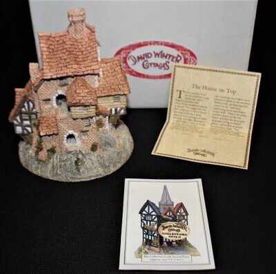 David Winter House on Top Cottage 1982 Main Collection in Box with COA