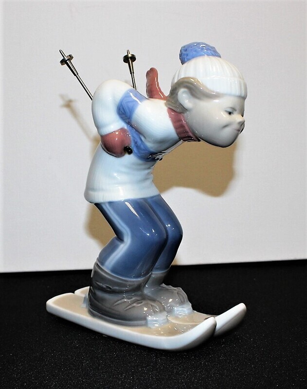 Lladro Skier Puppet Boy with Skis 7.25” Gloss Porcelain Figurine #4970