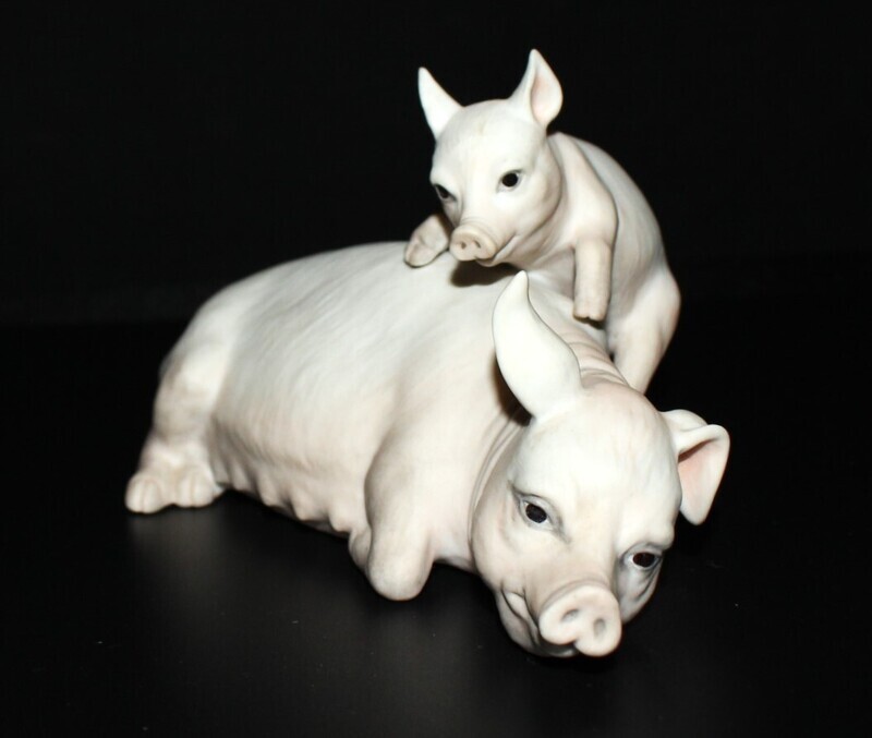 Boehm Sow &amp; Piglet Adorable Mother and Baby Porcelain Figurine #400-88, U.S.A.