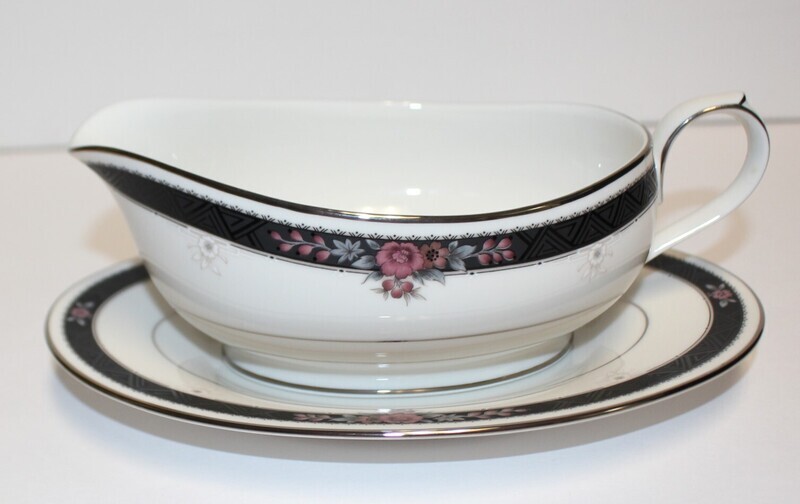 Noritake ETIENNE Porcelain Gravy Boat &amp; Underplate (Relish/Butter) 7260 in Original Box