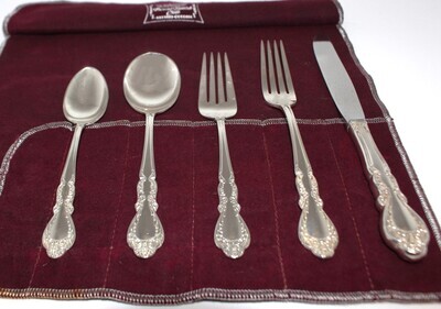 Old Charleston Sterling 5-Piece Place Setting by Rogers International Silver Co.
