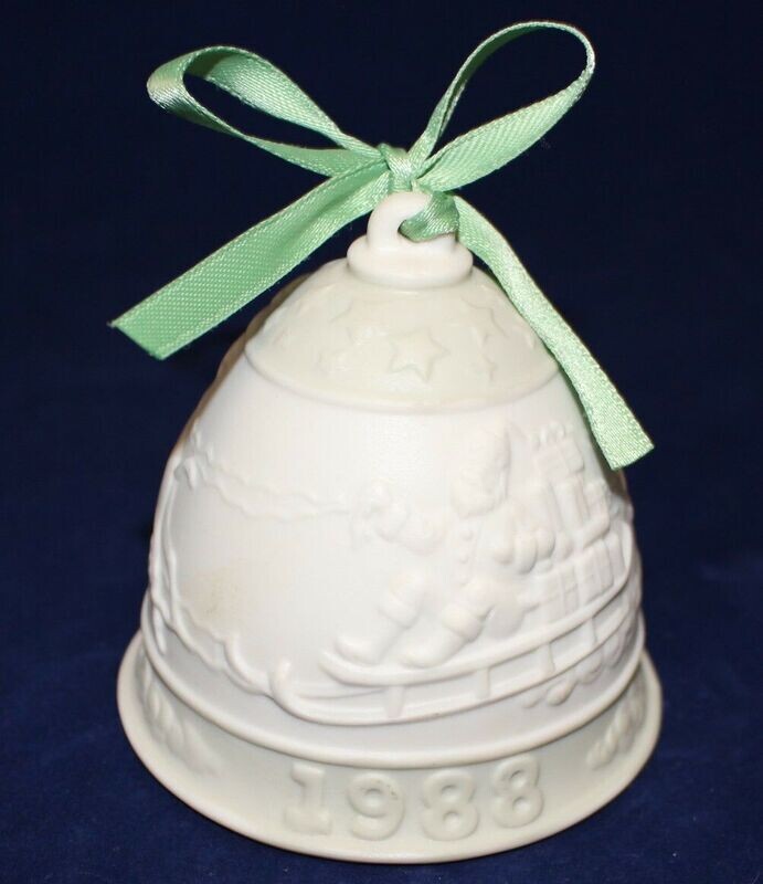Lladro 1988 Annual Christmas Bell – Porcelain Bisque – Green Ribbon – No Box