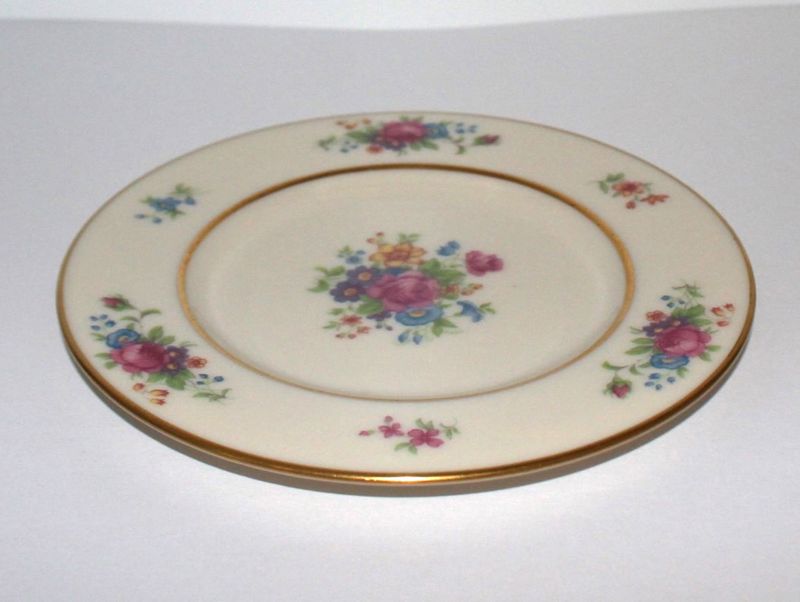 Lenox Rose 6.25" Bread Plate Bone China Gold Trim, J-300
