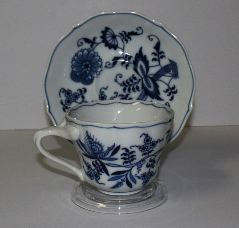Blue Danube Onion 2-Piece Cup and Saucer Set, Japan (Rectangular Backstamp)