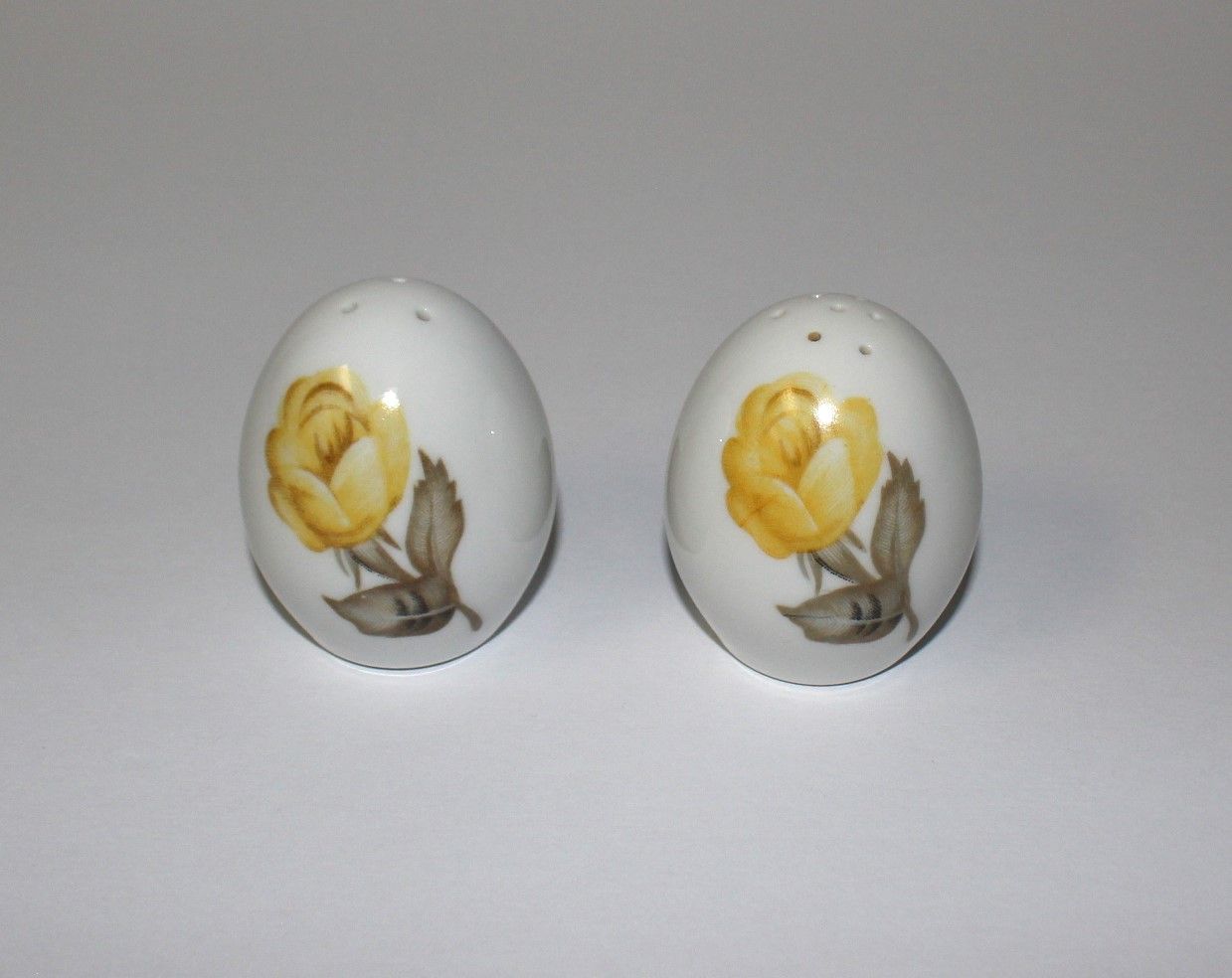 Sango Cotillion Yellow Rose Egg Shaped Salt &amp; Pepper Shaker Set, Japan
