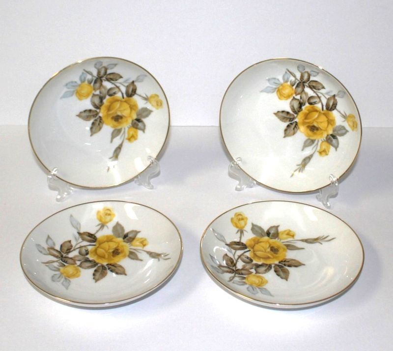Set of 4 Sango Cotillion Yellow Rose 5.5&quot; Coupe Fruit Dessert Bowls, Japan